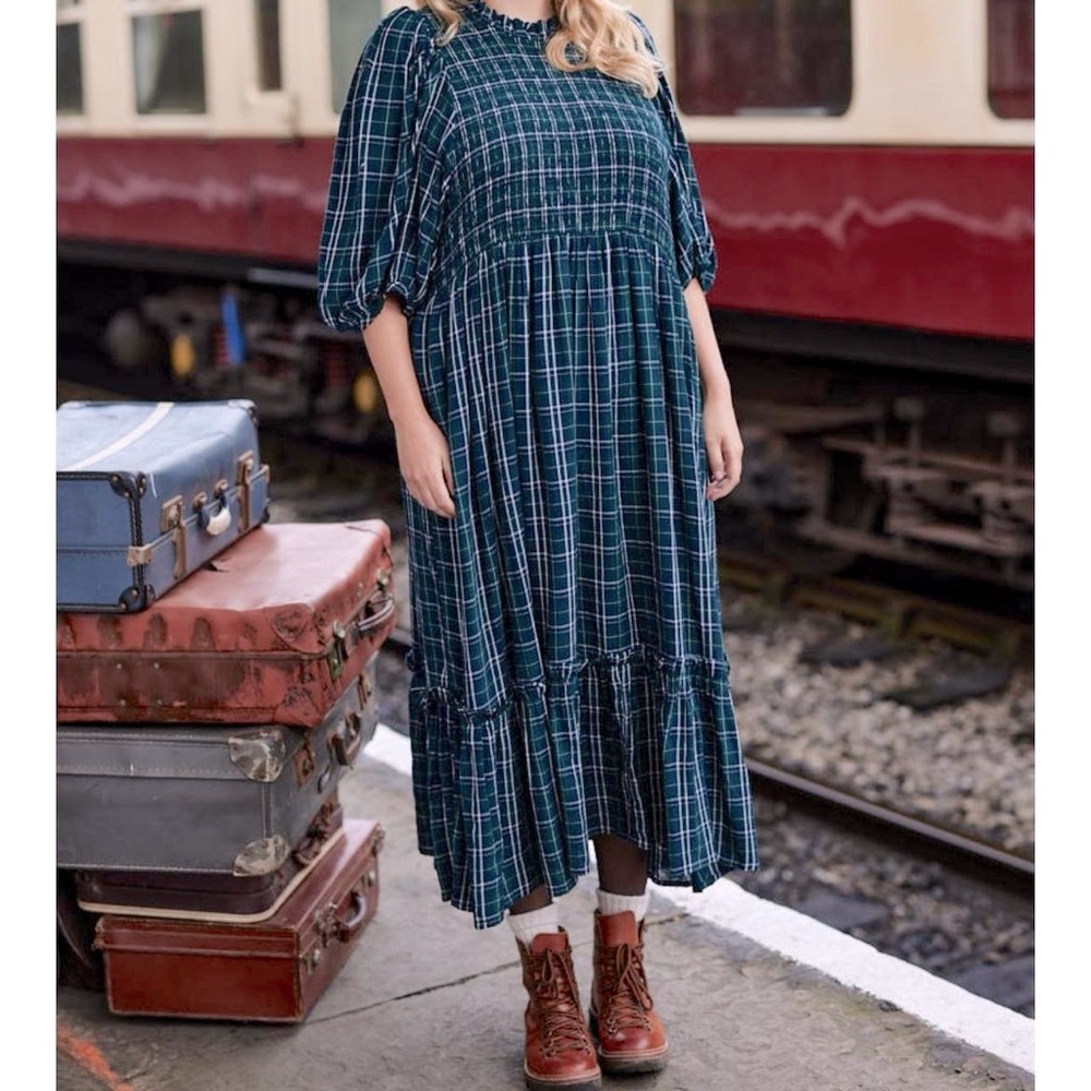 Joanie Clothing Priya Green Check print puff sleeve dress